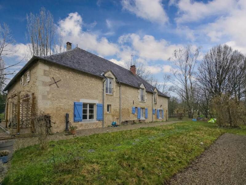 Maison à vendre, 401m², SAINT COSME EN VAIRAIS