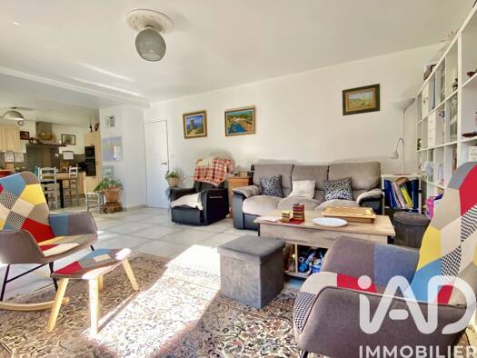 Maison à vendre 229 000 € 6 pièces 4 chambres 190 m² 676 m² de terrain Saint-Pierre-du-Chemin 85120