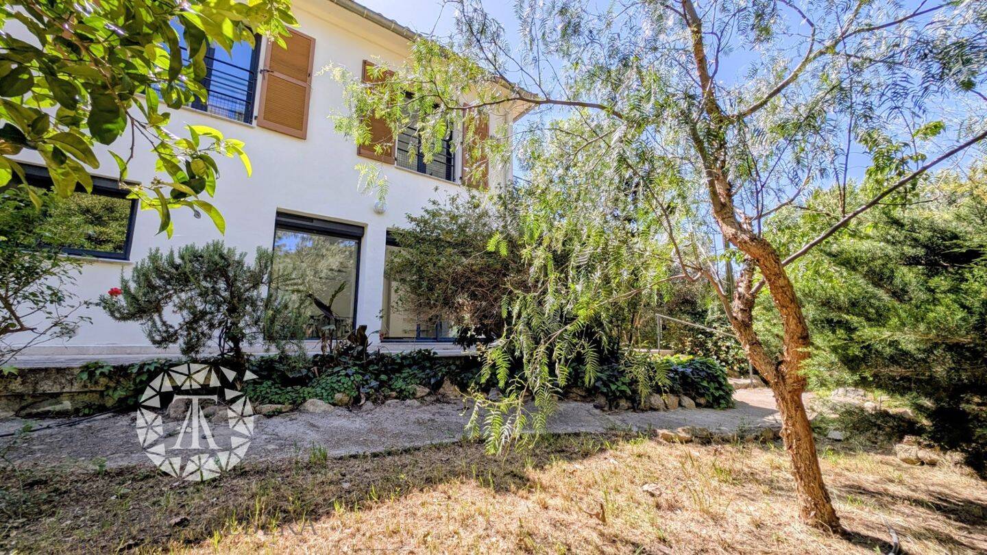 Maison à vendre, 170m², LAROQUE DES ALBERES