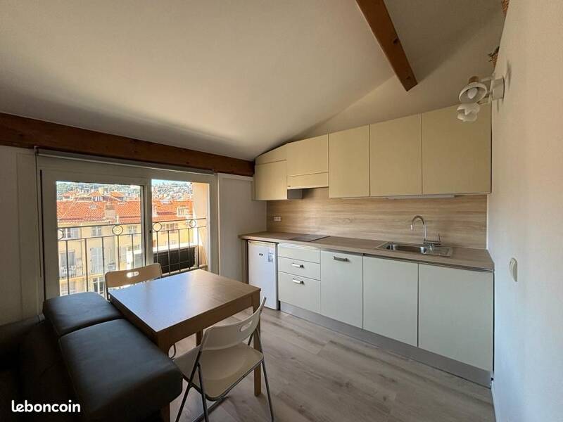 Maison à louer, 18m², NICE