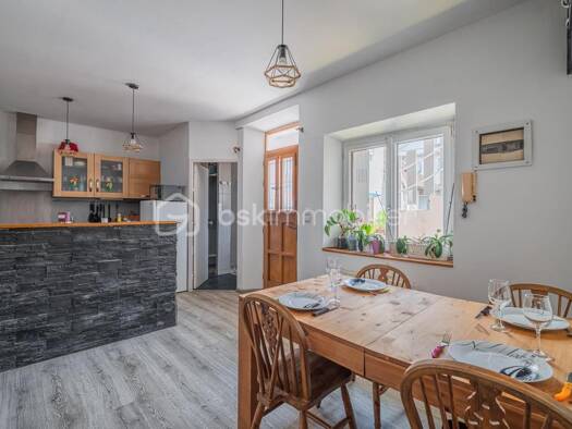 Appartement à vendre 169 000 € 3 pièces 2 chambres 53,94 m² Étage 1/3 Centre Nord Rumilly 74150