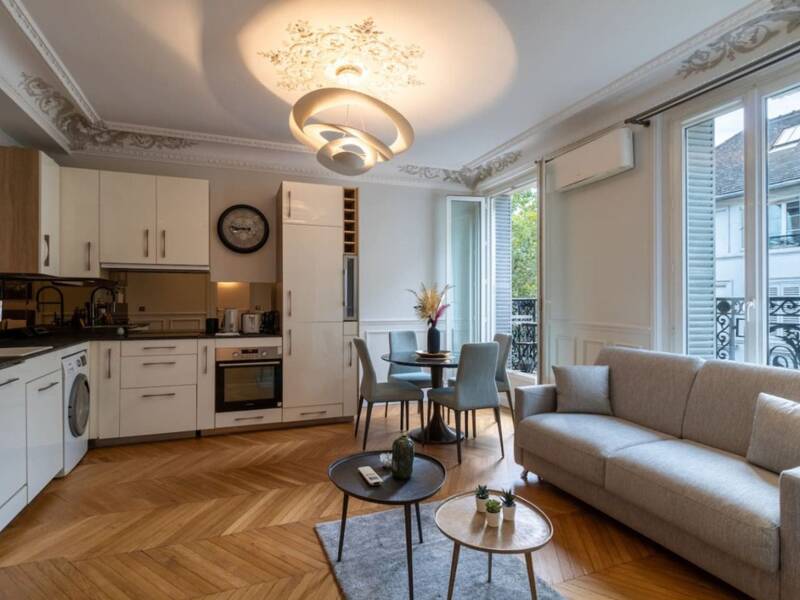 Maison à louer, 0m², PARIS 17E