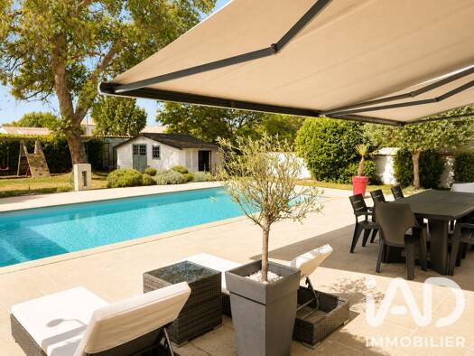 Maison à vendre 699 000 € 6 pièces 5 chambres 215 m² 976 m² de terrain Saint-Vivien 17220