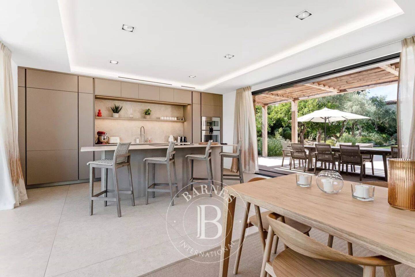 Maison à vendre, 350m², SAINT TROPEZ