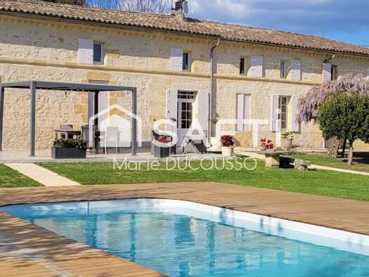 Demeure à vendre 790 000 € 10 pièces 7 chambres 364 m² 4 900 m² de terrain Sainte-Colombe 33350