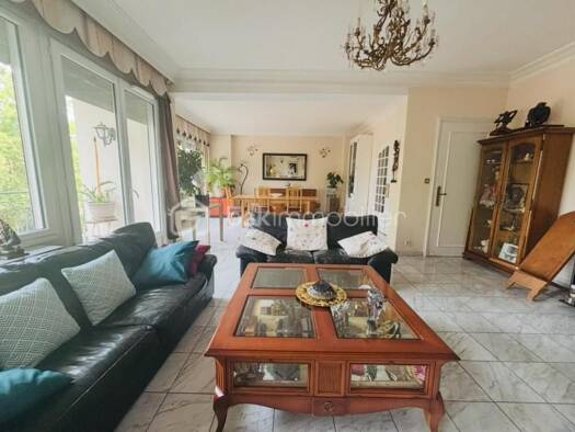 Appartement à vendre 850 000 € 5 pièces 3 chambres 150,23 m² Étage 3/7 Tête d'Or Lyon 6ème arrondissement 69006