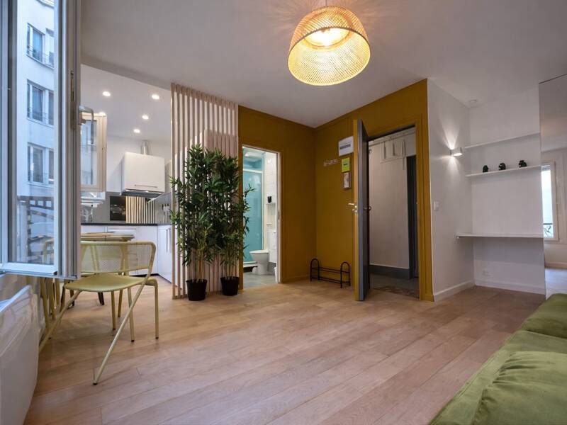 Maison à louer, 21m², PARIS 18E
