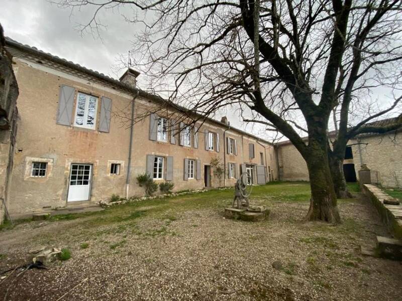 Maison à louer, 290m², SIEURAC