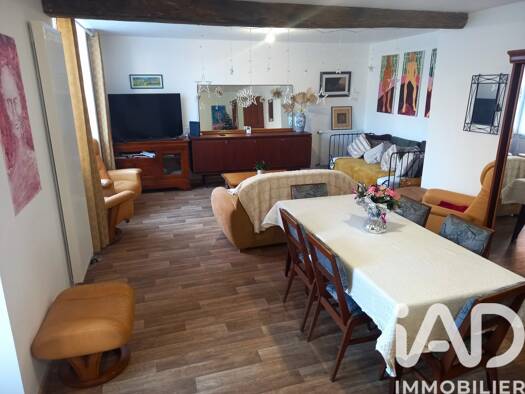 Maison de ville à vendre 109 000 € 4 pièces 2 chambres 120 m² 1 m² de terrain La Châtaigneraie 85120