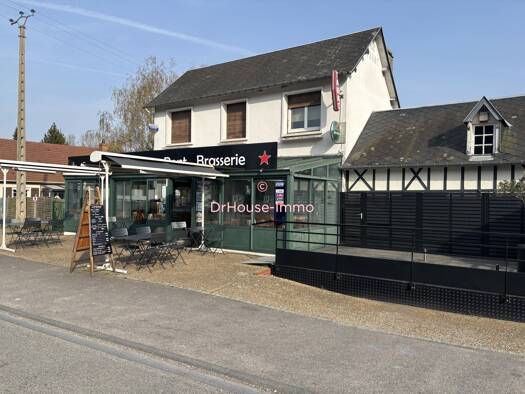 Bar / Café à vendre Fonds de commerce 230 000 € 200 m² d'espace de restauration Tancarville 76430