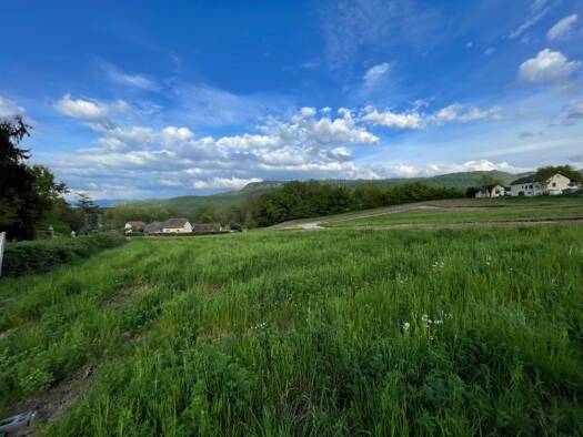 Terrain constructible à vendre 222 000 € 305 m² de terrain Cressin-Rochefort 01350