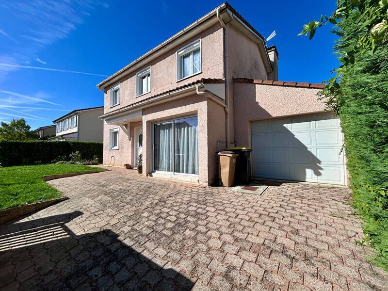 Maison à vendre, 129m², GUILHERAND GRANGES