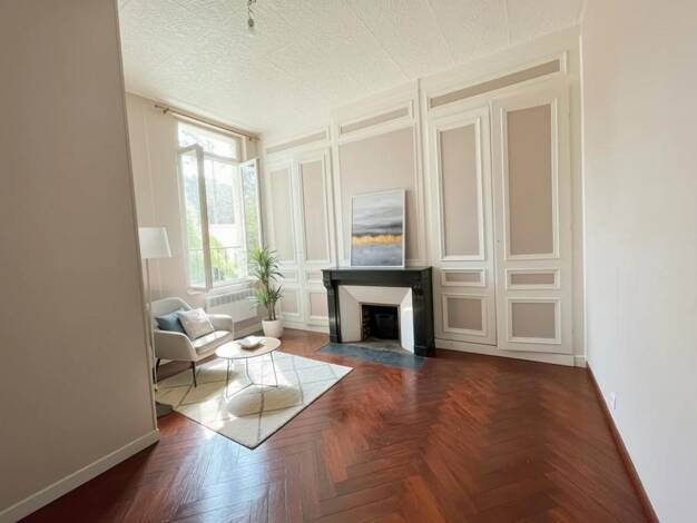 Maison à vendre 189 000 € 7 pièces 4 chambres 175 m² 520 m² de terrain Cerisaie Elbeuf 76500
