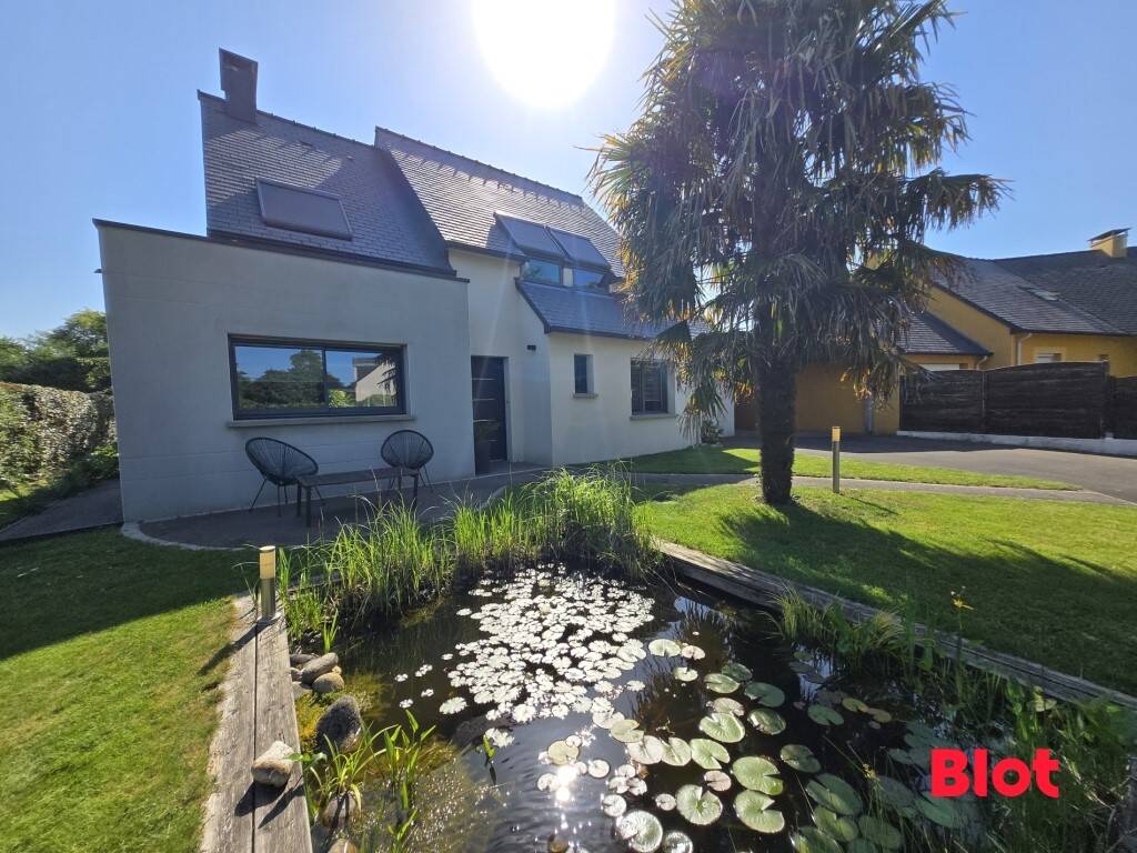 Maison à vendre, 125m², SAINT SAUVEUR DES LANDES