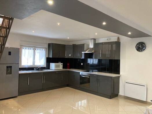 Maison à vendre 399 000 € 4 pièces 3 chambres 156 m² 2 048 m² de terrain Nord Nanteuil-lès-Meaux 77100