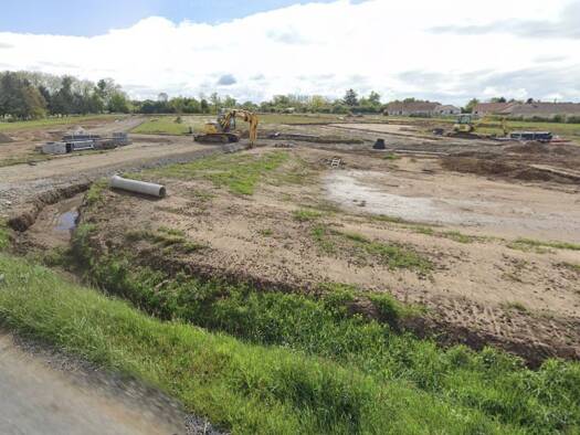 Terrain constructible viabilisé à vendre 65 550 € 874 m² de terrain Saint Bonnet Yzeure 03400