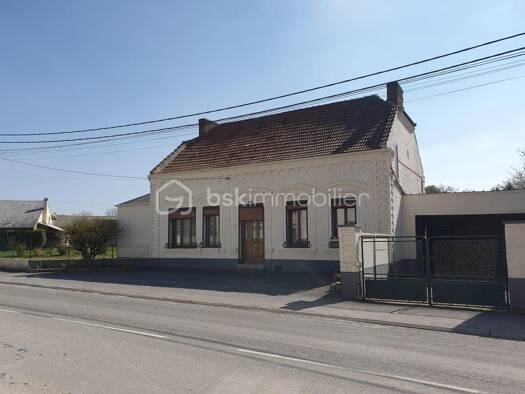 Maison de plain-pied à vendre 106 900 € 6 pièces 4 chambres 120 m² Macquigny 02120