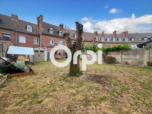 Maison à vendre 414 750 € 4 pièces 3 chambres 182 m² 264 m² de terrain Bergues 59380