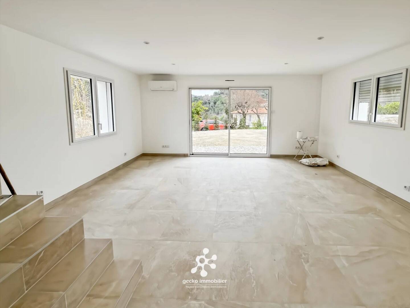 Maison à vendre, 122m², TOURRETTE LEVENS