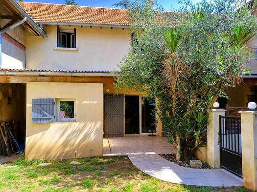Maison à vendre 199 000 € 4 pièces 3 chambres 105 m² 130 m² de terrain Chateauneuf du Rhone 26780
