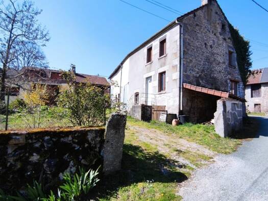 Maison à vendre 118 000 € 6 pièces 4 chambres 120 m² 330 m² de terrain Saint-Yrieix-les-Bois 23150