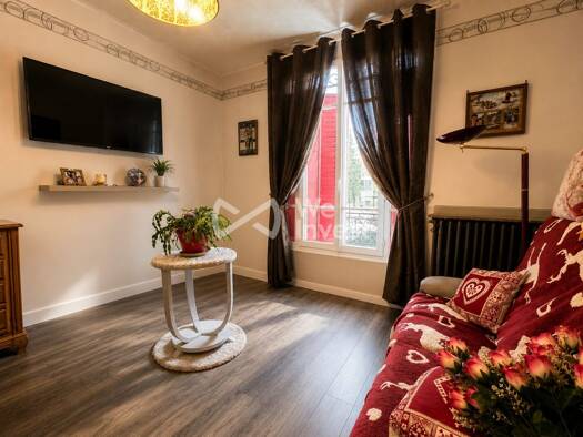 Maison à vendre 580 000 € 4 pièces 3 chambres 75 m² 362 m² de terrain Charentonneau Maisons-Alfort 94700
