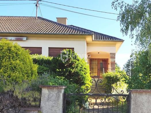 Maison de plain-pied à vendre 398 000 € 5 pièces 2 chambres 154 m² 600 m² de terrain Est Molsheim 67120