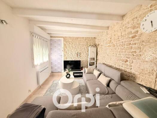 Maison à vendre 169 000 € 3 pièces 2 chambres 73 m² 323 m² de terrain Saint-Mard 17700
