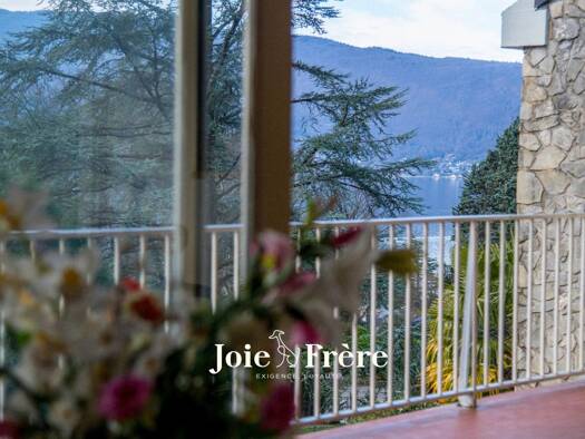 Appartement à vendre 750 000 € 3 pièces 2 chambres 87 m² Étage 1/4 Veyrier-du-Lac 74290