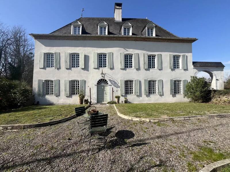 Maison à vendre, 400m², SAUVETERRE DE BEARN