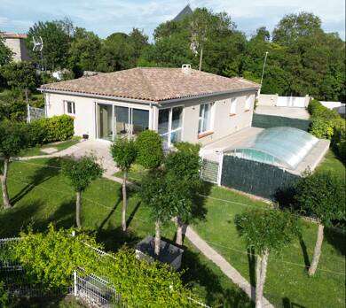 Maison de plain-pied à vendre 299 000 € 5 pièces 3 chambres 111 m² 991 m² de terrain Carcassonne 11000