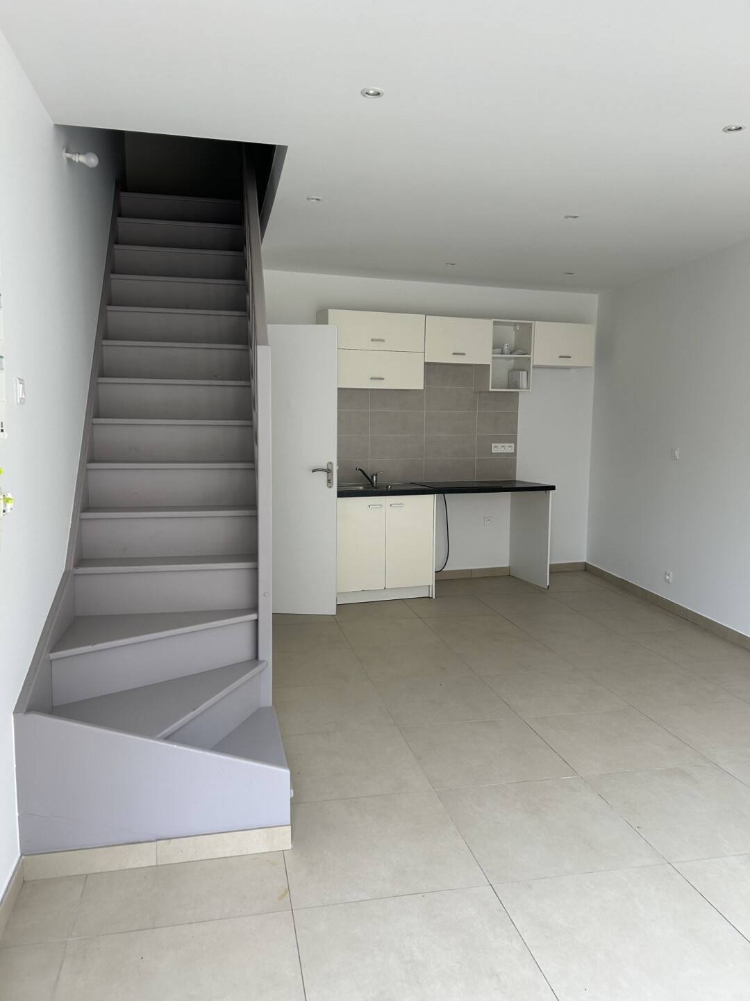 Maison à louer, 38m², SAINT MAUR DES FOSSES