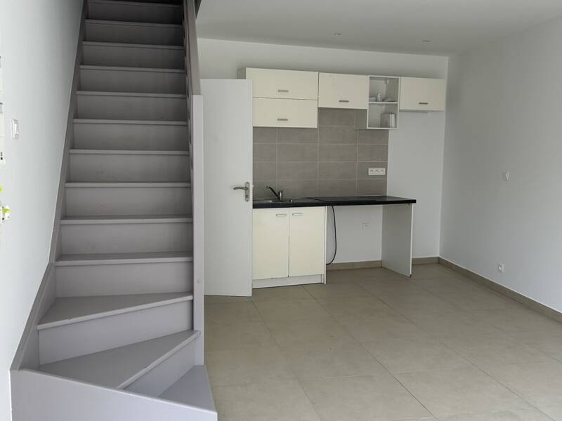 Maison à louer, 38m², SAINT MAUR DES FOSSES