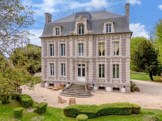 Demeure à vendre 1 390 000 € 11 pièces 8 chambres 300 m² 23 486 m² de terrain Saint-Pierre-des-Ifs 27450