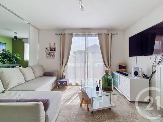 Appartement à vendre 182 000 € 3 pièces 2 chambres 67,3 m² 1er étage Pont-de-Chéruy 38230