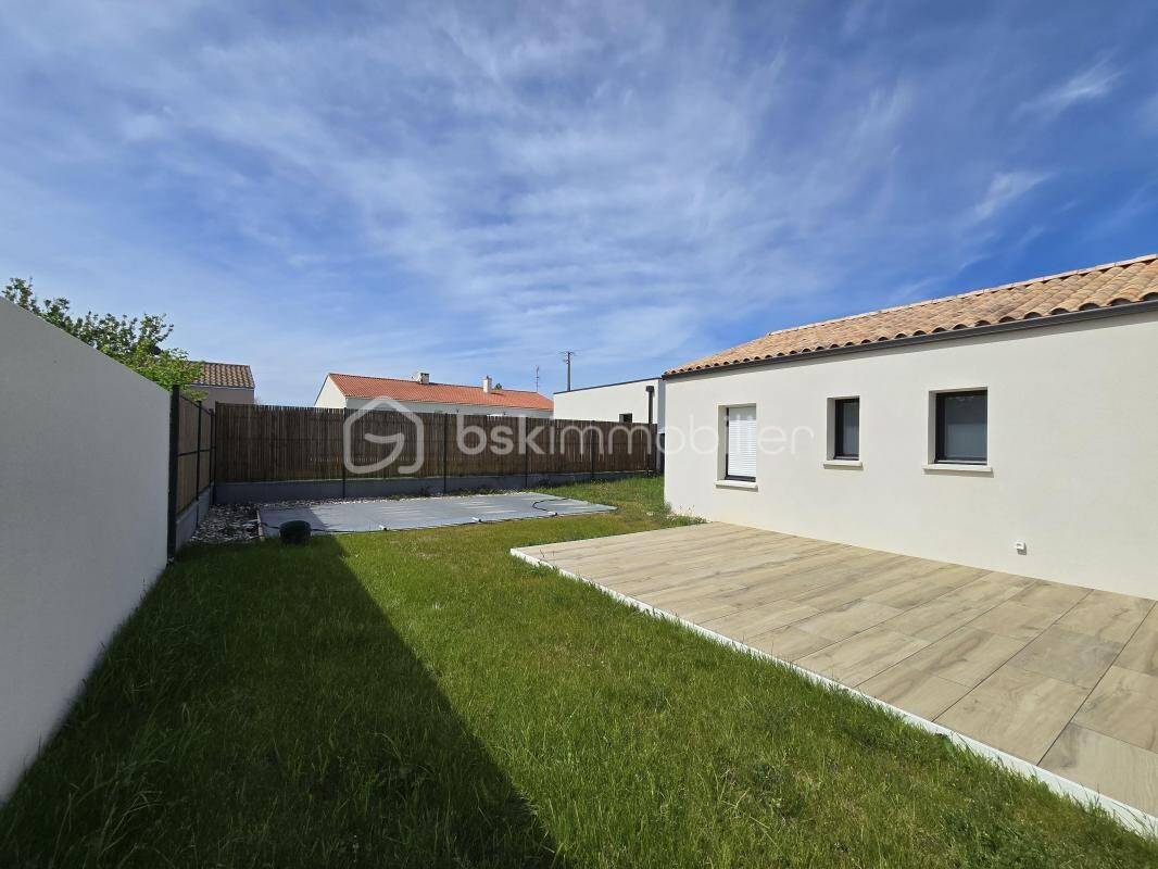 Maison à vendre, 120m², SAINT HILAIRE LA FORET