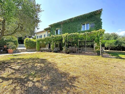 Maison à vendre 1 890 000 € 7 pièces 5 chambres 235 m² 1 220 m² de terrain Les Colles-Camp Lauvas-Font de l'Orme Mougins 06250