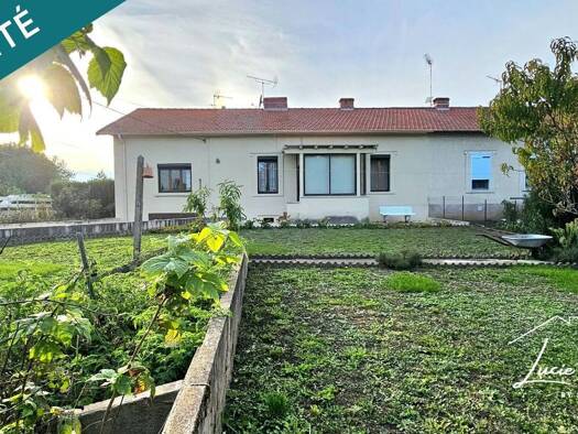 Maison à vendre 89 900 € 3 pièces 2 chambres 65 m² 489 m² de terrain Auzat-la-Combelle 63570