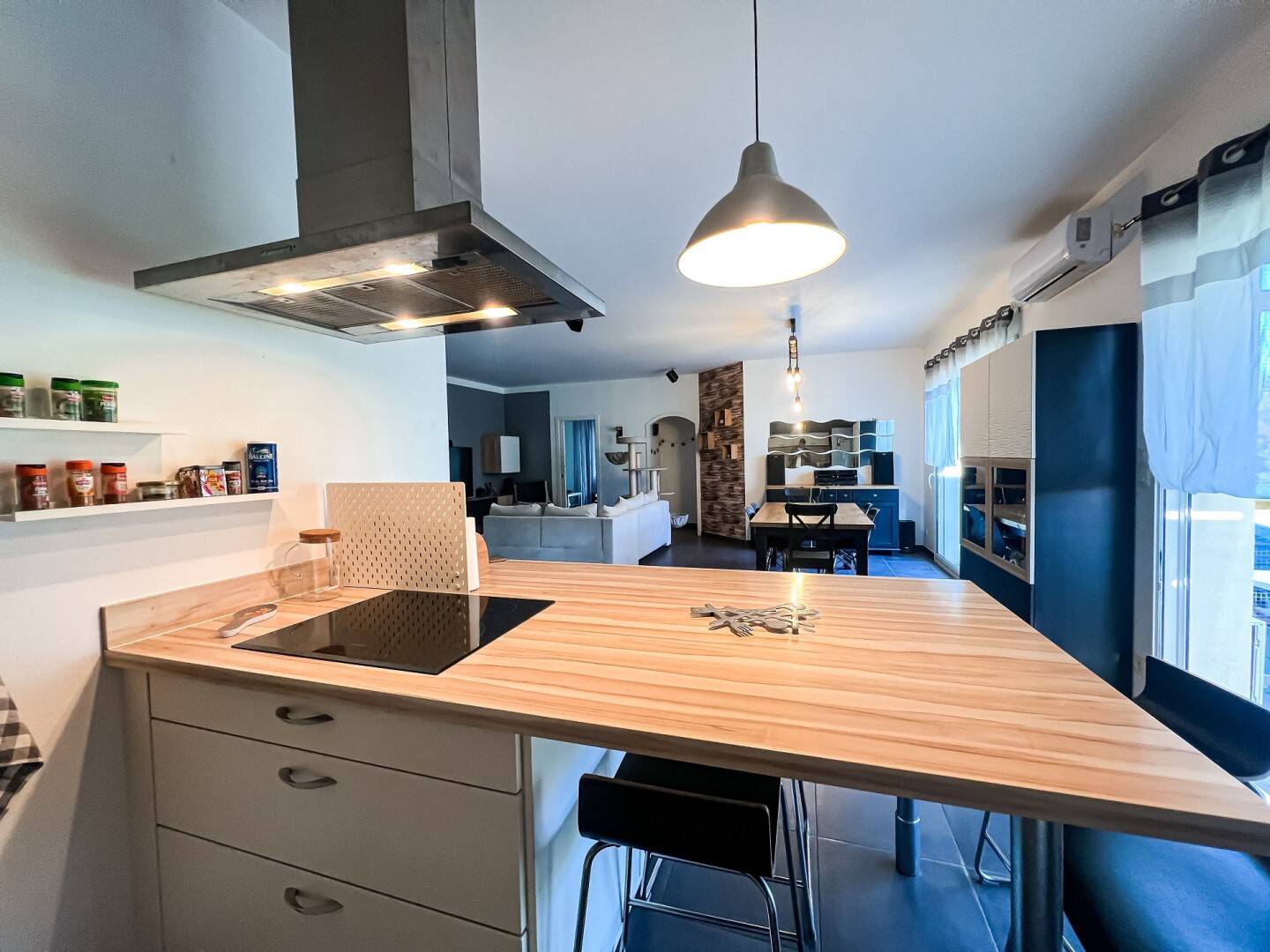 Maison à vendre, 138m², SAINT JULIEN EN BORN