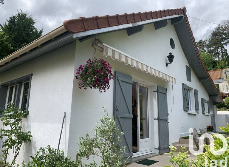 Maison à vendre 279 000 € 3 pièces 2<br/>chambres 68 m²<br/>superficie 228 m²<br/>terrain Vaux-sur-Seine 78740