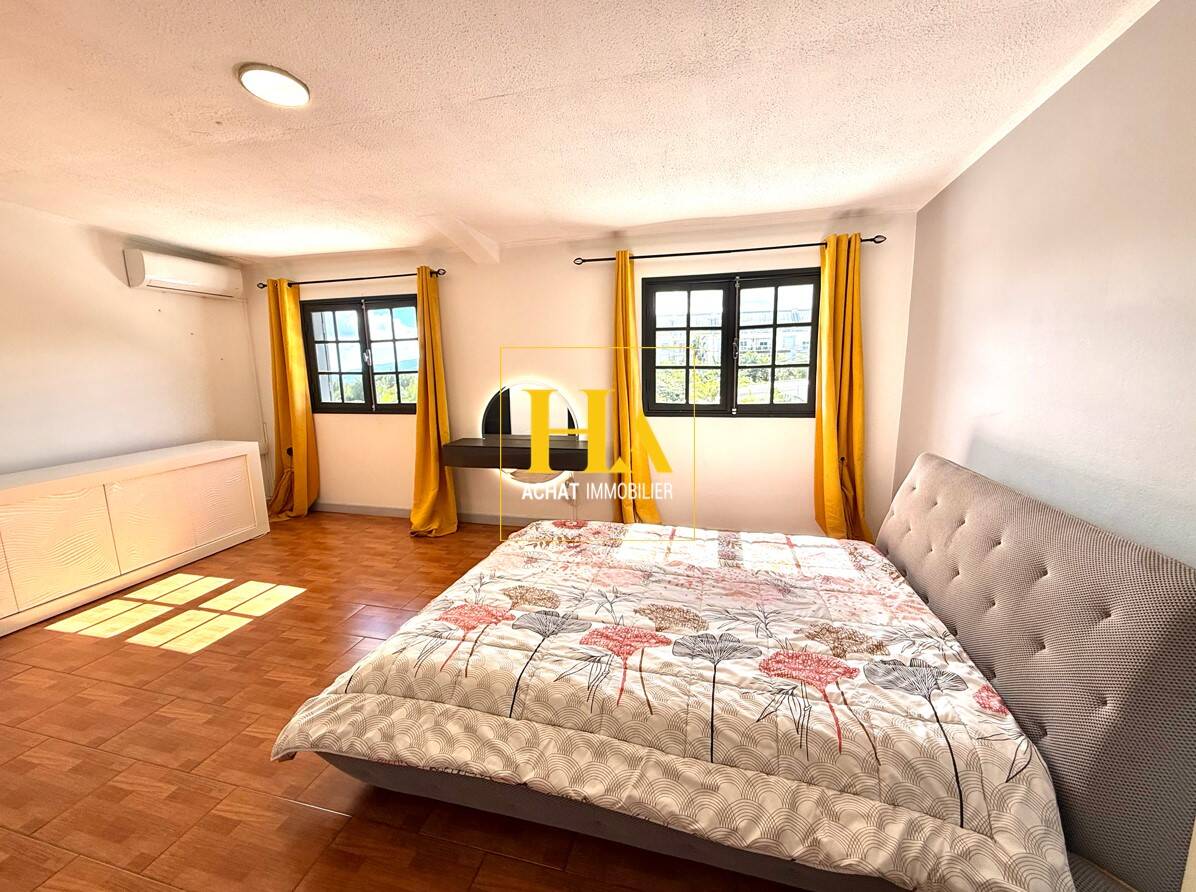 Maison à vendre, 303m², LE TAMPON