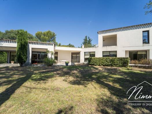 Terrain avec maison neuve à vendre 1 150 000 € 7 pièces 4 chambres 249,81 m² 3 800 m² de terrain Nîmes 30900