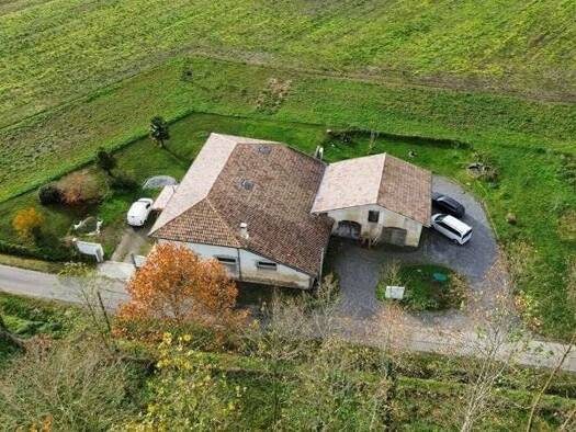 Maison à vendre 285 000 € 6 pièces 4 chambres 174 m² 1 786 m² de terrain Pomarez 40360