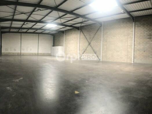 Local d'activités à louer 2 768 € 485 m² d'espace de stockage Beaune 21200