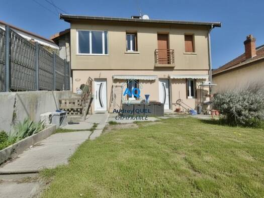 Maison à vendre 319 000 € 6 pièces 3 chambres 91 m² 378 m² de terrain Centre Ville Valserhône 01200