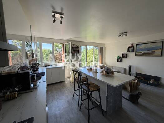 Appartement à vendre 259 000 € 3 pièces 2 chambres 72,69 m² Étage 3/4 Bièvres 91570