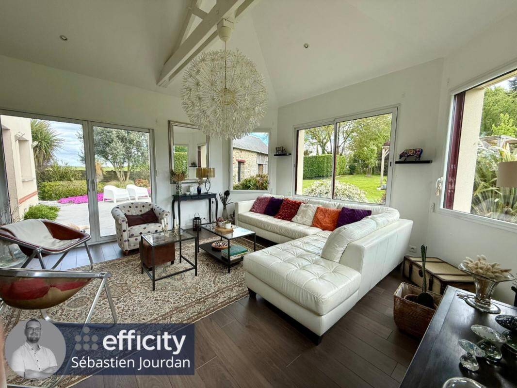 Maison à vendre, 165m², LA BOUEXIERE