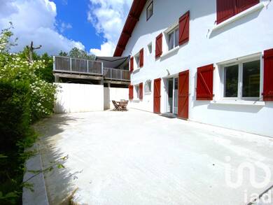 Appartement à vendre 270 000 € 3 pièces 2 chambres 86 m² RDC/1 Urcuit 64990