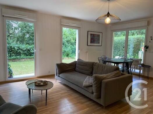 Appartement à louer 1 542 € 2 pièces 1 chambre 66,75 m² RDC Ornex 01210