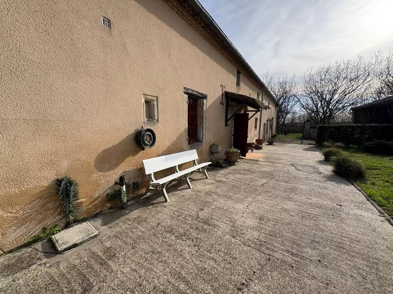 Maison à louer, 84m², FAUGUEROLLES